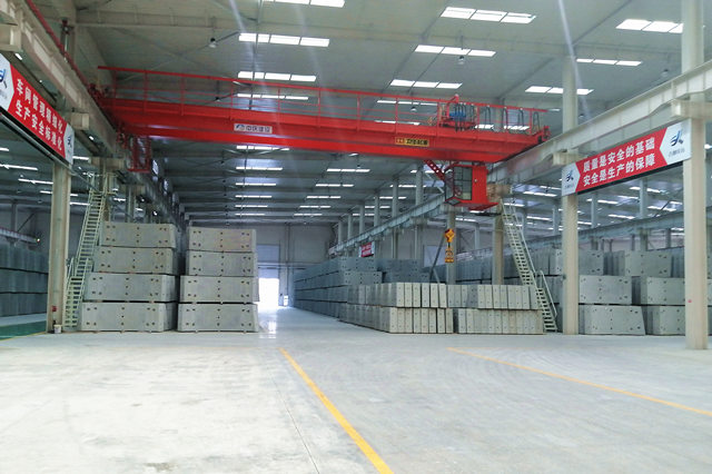 地鐵盾構(gòu)管片.jpg 地鐵盾構(gòu)管片.jpg